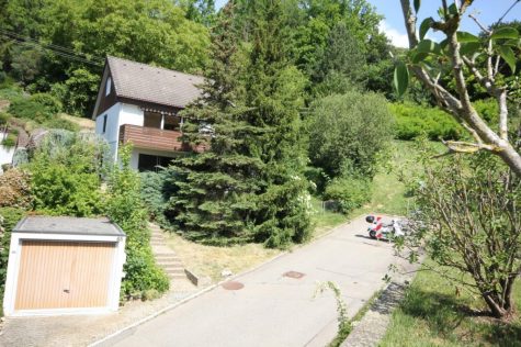 Das Einfamilienhaus mit Einliegerwohnung und Garage direkt am Ortsrand unterhalb der Kliniken!, 72070 Tübingen, Einfamilienhaus