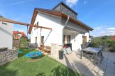 Wunderschönes Einfamilienhaus in Grenzbauweise mit Doppelgarage in Toplage von RT-Sondelfingen - 23072-SL-02