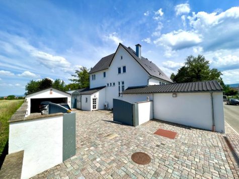Landhausambiente mit sehr vielen Möglichkeiten für Menschen die das Besondere suchen!, 72127 Kusterdingen-Immenhausen, Mehrfamilienhaus