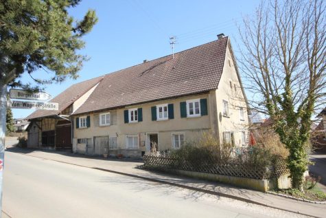 …das Bauernhaus mit Scheune für handwerklich begabte Menschen mit guten Ideen!, 72108 Rottenburg a.N.-Frommenhausen, Bauernhaus